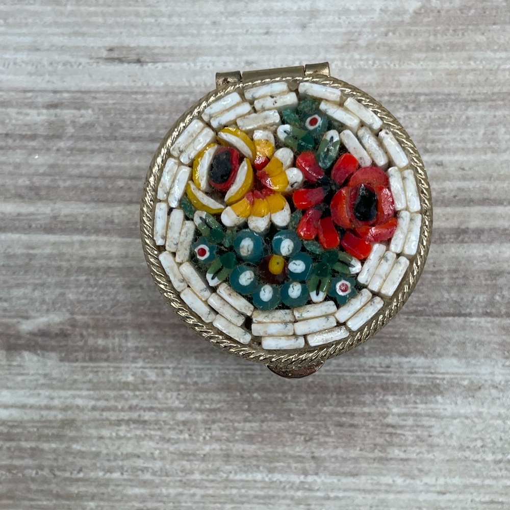 Micromosaic Tesserae Millefiori Pill Box, VINTAGE